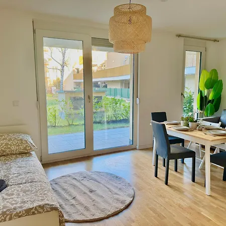 Modern With Garden Near Vienna Apartment *