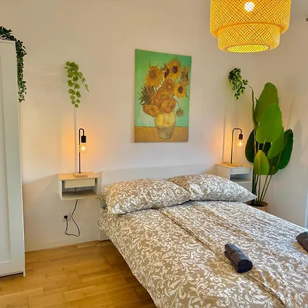 Modern With Garden Near Vienna Wiener Neudorf