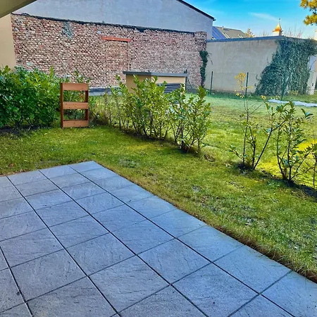 Modern With Garden Near Vienna