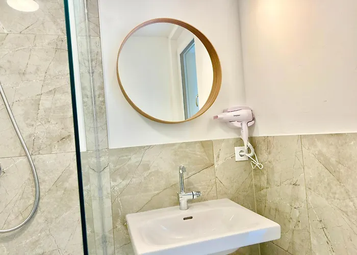 Modern With Garden Near Vienna