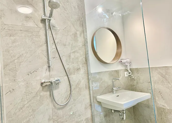 Modern With Garden Near Vienna * Wiener Neudorf