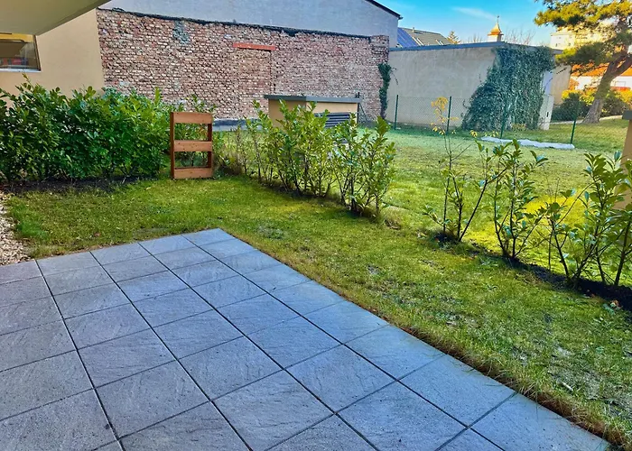 Modern With Garden Near Vienna